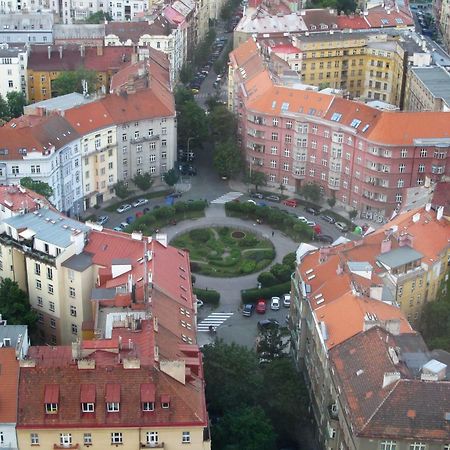 Cosy Apartment Under The Tower Prague Ngoại thất bức ảnh