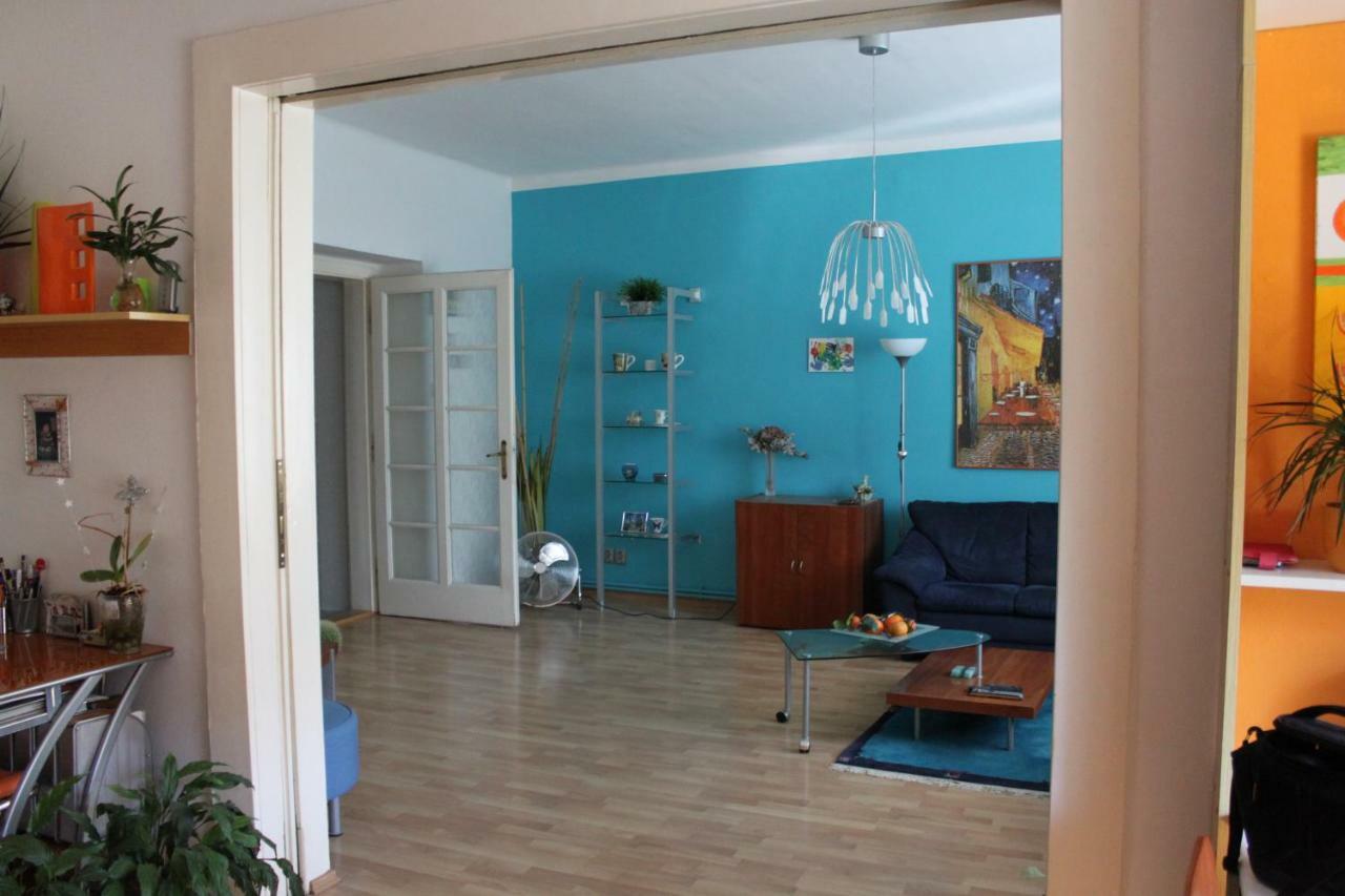 Cosy Apartment Under The Tower Prague Ngoại thất bức ảnh