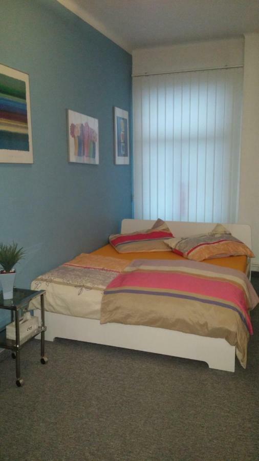 Cosy Apartment Under The Tower Prague Ngoại thất bức ảnh